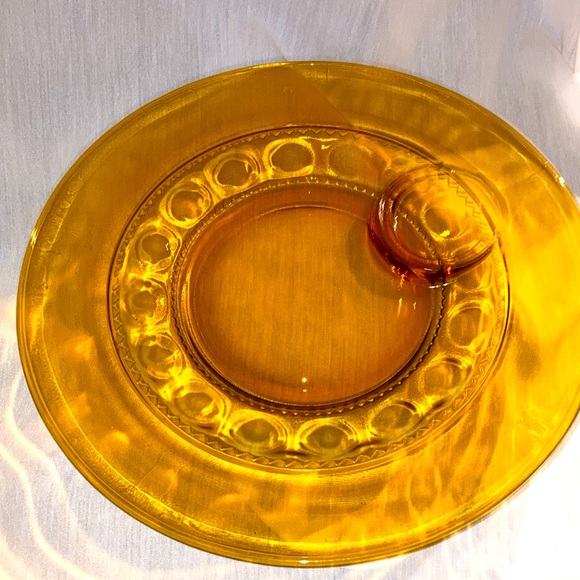 COPY - 1970s Snack and Cup Amber Set - Picture 2 of 3